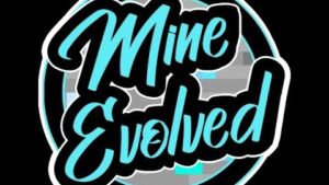 Mine Evolved UHC | Resource Gathering | Episode 1